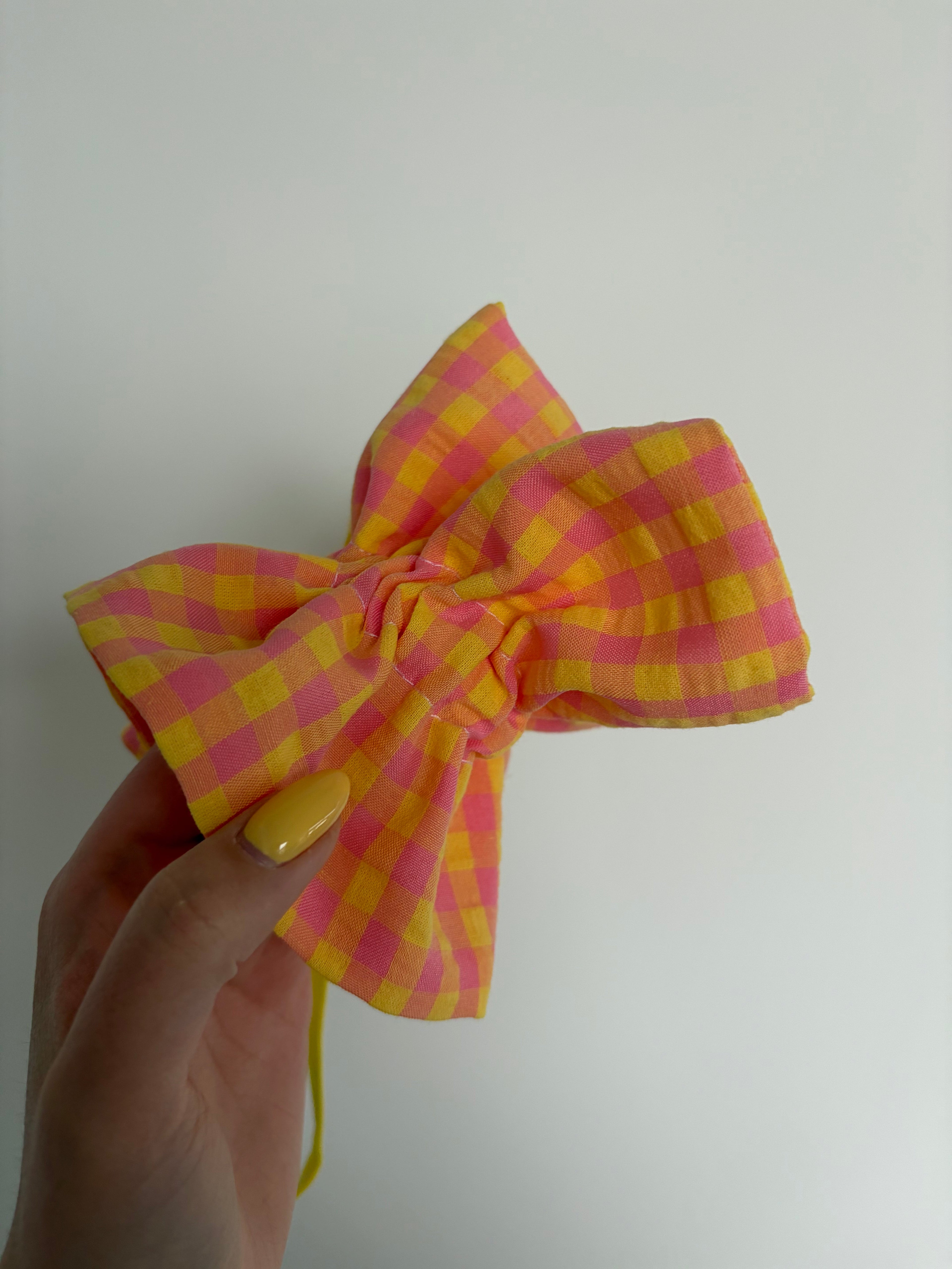 ELARA- Scrunchie